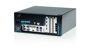 Der modulare High-Performance-Industrie-PC CamCube 6.0 der Pyramid Computer GmbH steuert die Bildverarbeitung der Roboter von pi4. (Bild: Pyramid Computer GmbH)