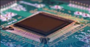 Picture 3 | The Acuros CQD sensor technology uses a monolithic integration, in which the quantum dot-based sensor is fabricated directly onto CMOS readout integrated circuits (ROICs) (Bild: SWIR Vision Systems)