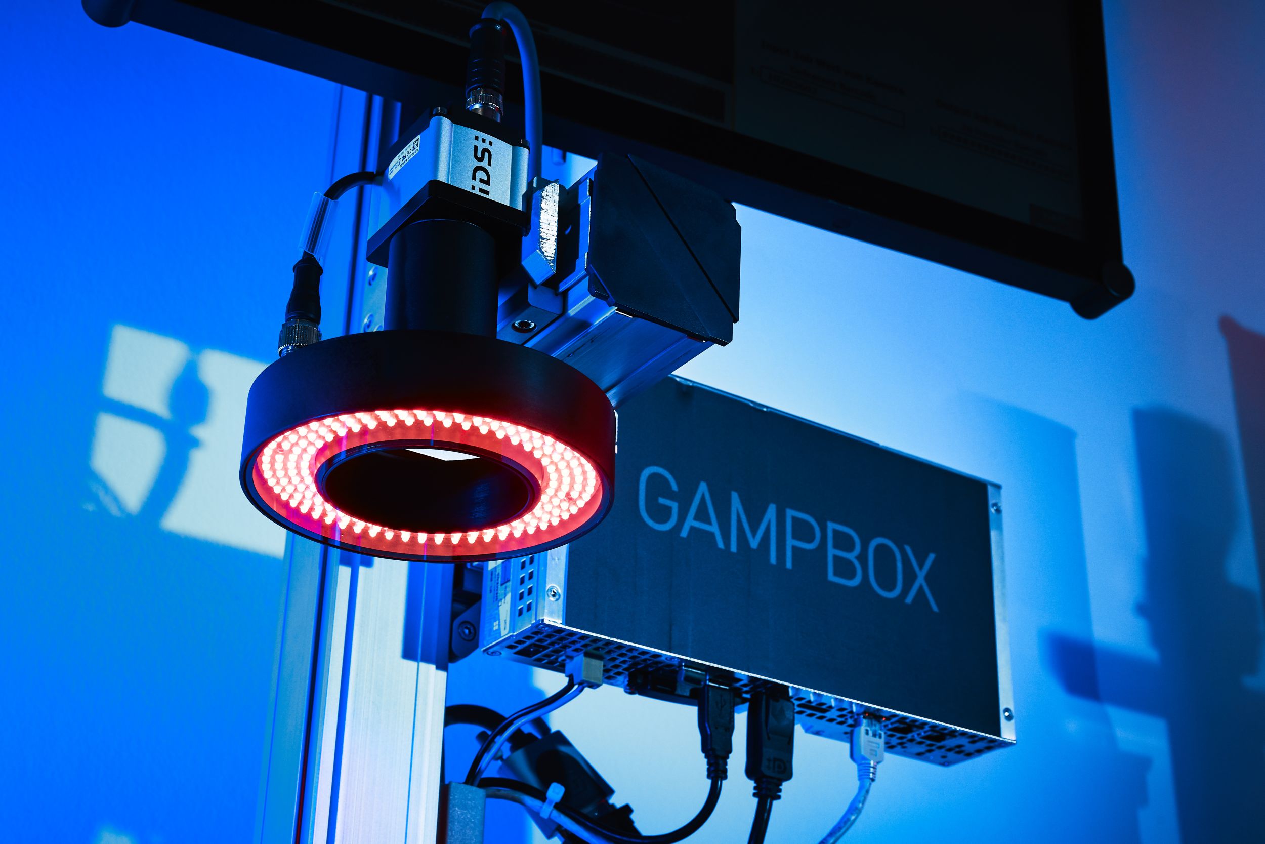  Die GampBox besteht aus einem Box-PC und einer GMP-konformen BenutzeroberflÃ¤che. (Bild: I-mation GmbH)